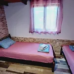 Dom wakacyjny House *