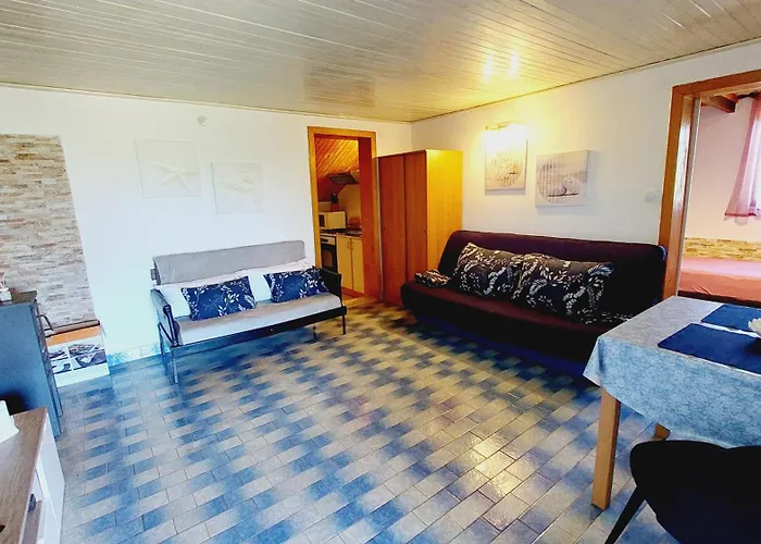 House Semesterbostad