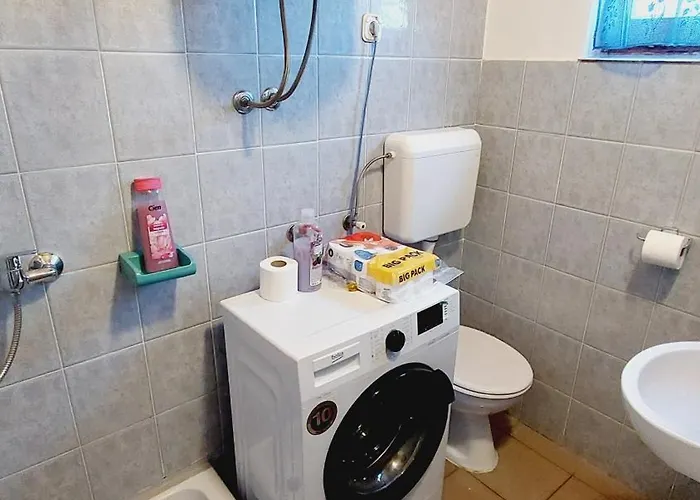 Semesterbostad House